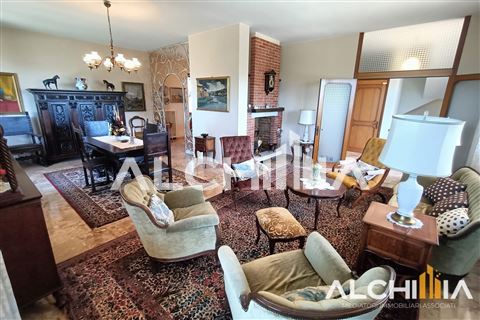 Rif. KS-V010 - Villa anni 70 con ampio giardino privato San Marino