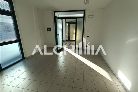 Rif. KS-AF154 Affittasi ufficio mq. 90 circa  Falciano