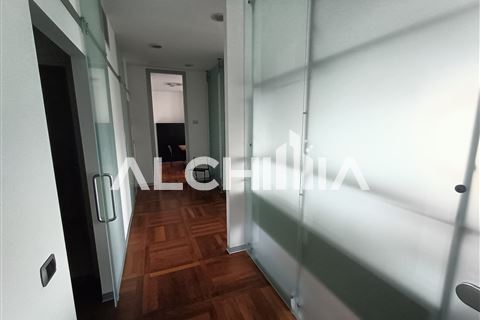 Rif. KS-V129 Ufficio mq. 90 circa 3 abitabilità trasformabile in appartamento Dogana