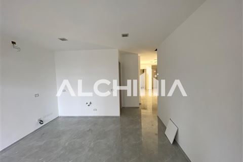 Rif. KS-V089 Appartamento 74 mq circa ristrutturato Dogana