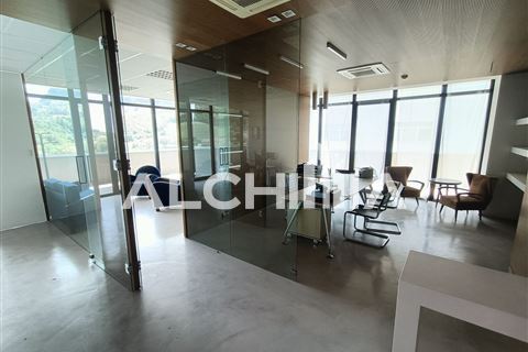 Rif. KS-AF237 Affittasi ufficio di 80 mq circa con ampio terrazzo e 3 abitabilità Borgo