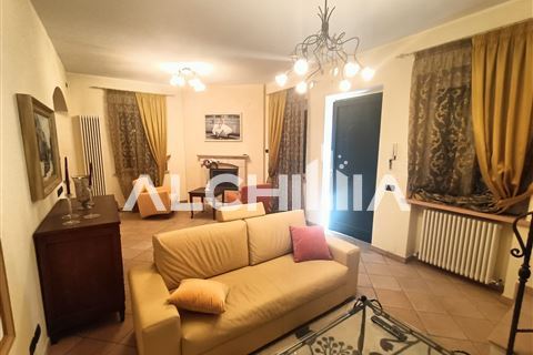 Rif. KS-V177 Villetta bifamiliare con giardino zona Borgo Maggiore