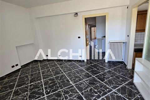 Rif. KS-V204 Appartamento piano 2° mq. 90 circa Borgo