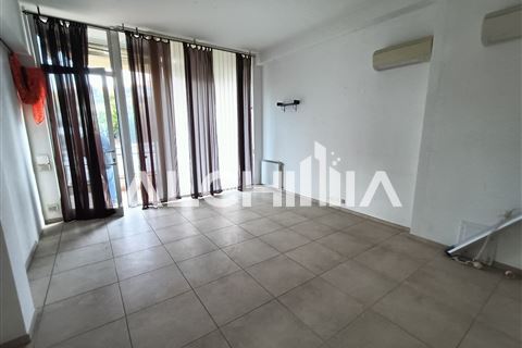 Rif. KS-AF278 Affittasi negozio di 45 mq Domagnano