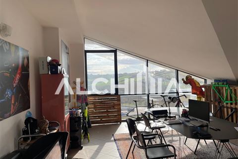 Rif. KS-V228 Ufficio di 65 mq circa attualmente a reddito Serravalle