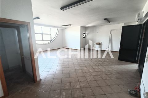 Rif. KS-AF308 Affittasi negozio di 80 mq circa Serravalle